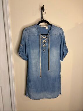 Chelsea & Violet Light Blue Lace-Up Chambray Midi Dress #1061